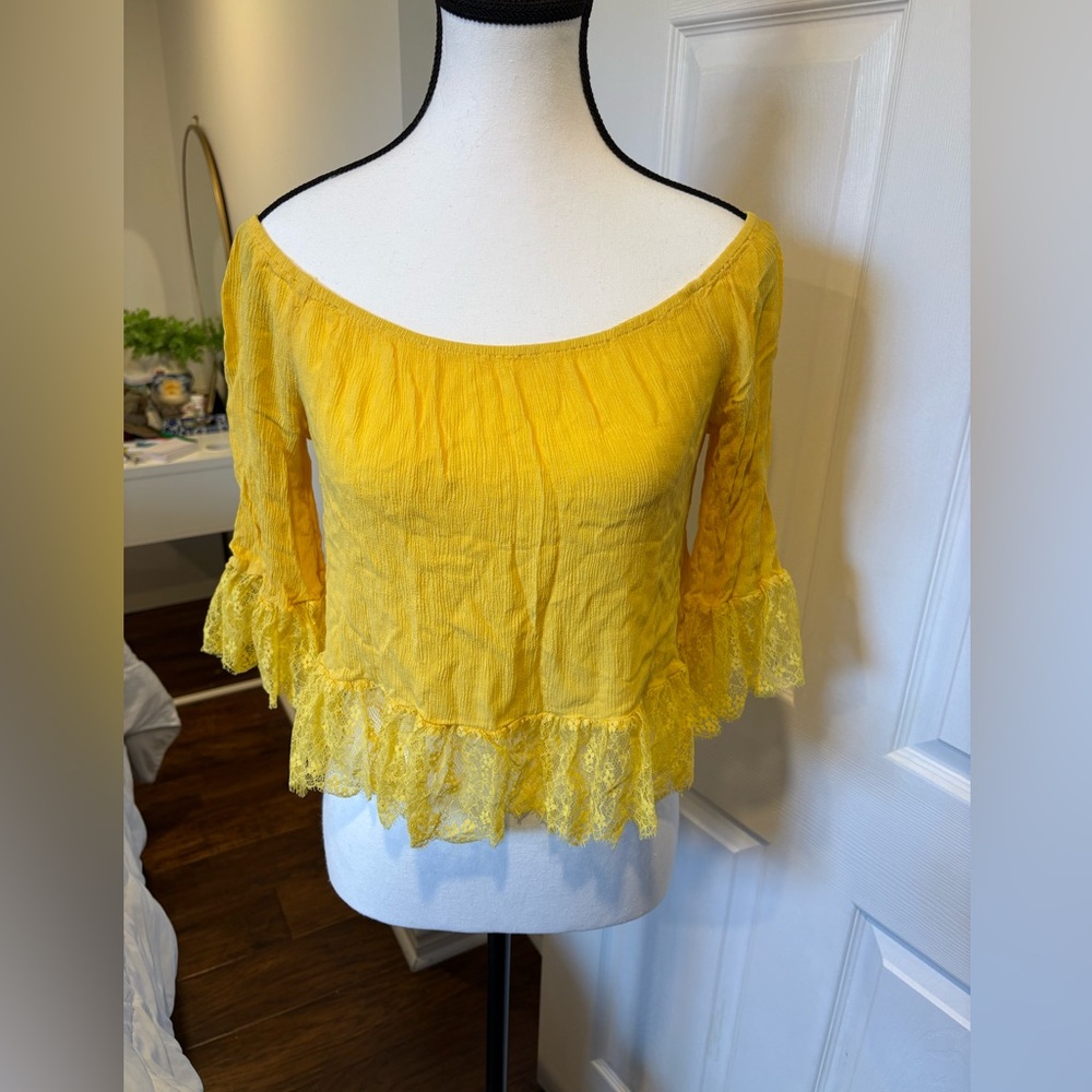 Zara Sunflower Yellow Off-Shoulder Lace Top Size Medium